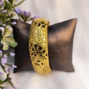 نبالة منقوشة  🇫🇷